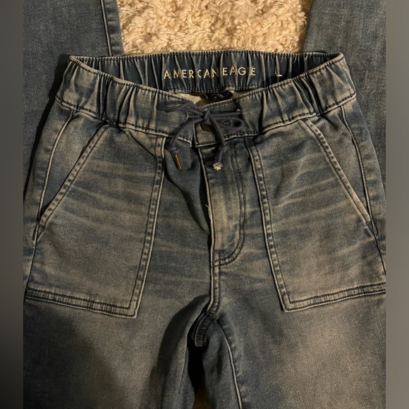 American Eagle jeans. Size 00. - Picture 4 of 5